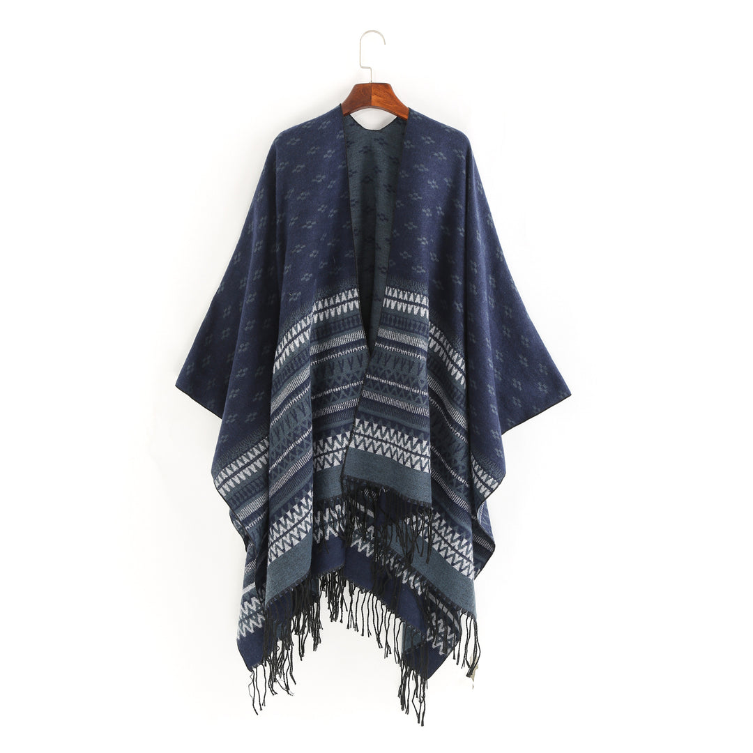 Damen Ruana-Poncho mit Jacquardmuster, Fransen und weichem Wollmix Echo Archiv