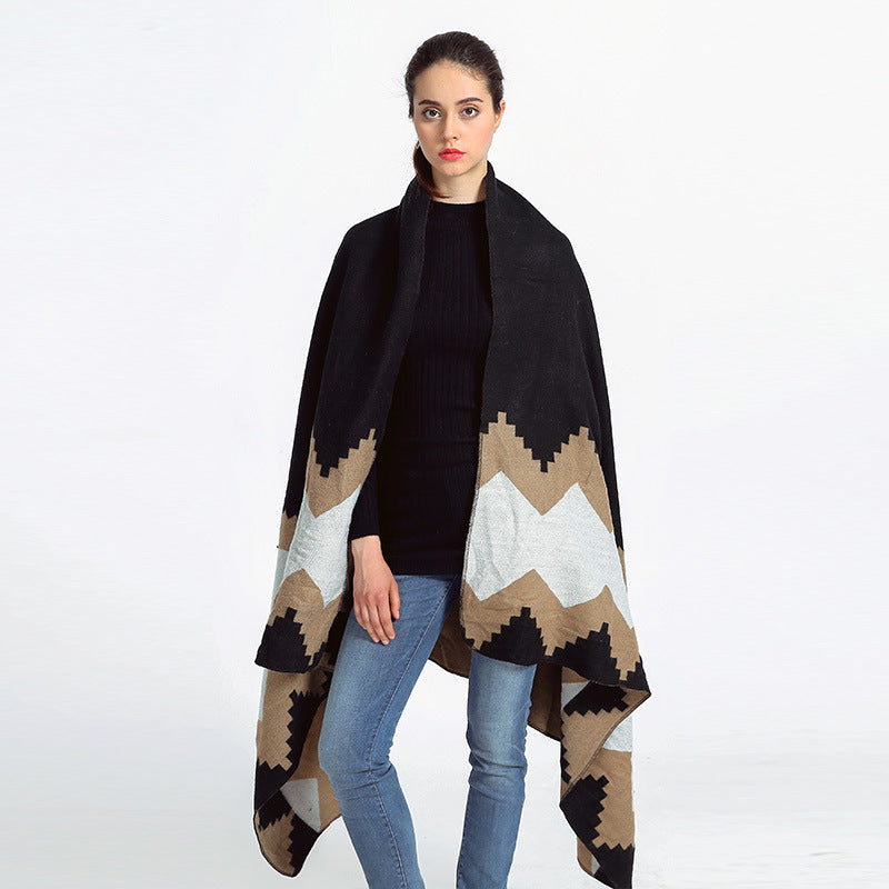 Damen Oversized-Feinstrick-Schal mit geometrischem Jacquard und weichem Fall Echo Archiv