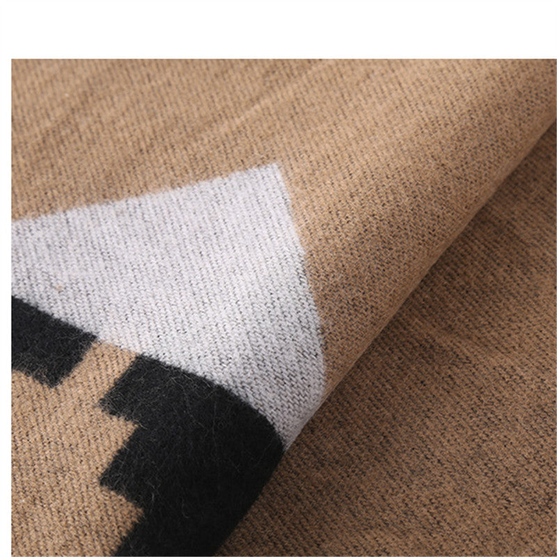 Damen Oversized-Feinstrick-Schal mit geometrischem Jacquard und weichem Fall Echo Archiv