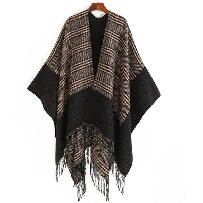 Damen Oversize-Ruana mit Glencheck-Jacquard und Fransensaum Echo Archiv
