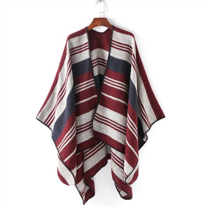 Damen Oversize‑Ruana‑Überwurf mit gestreiftem Jacquard und Zierstichkante – Avérine