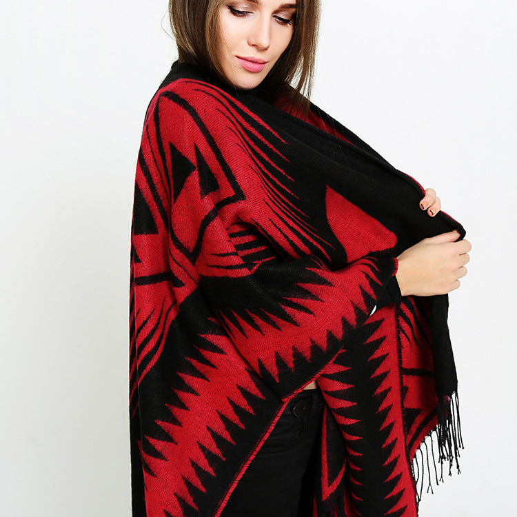 Damen Azteken-Jacquard-Ruana mit Fransen und offenem V-Ausschnitt Echo Archiv
