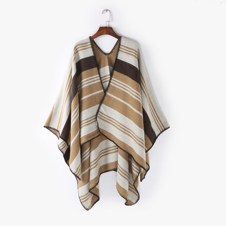 Damen Oversize‑Ruana‑Überwurf mit gestreiftem Jacquard und Zierstichkante – Avérine