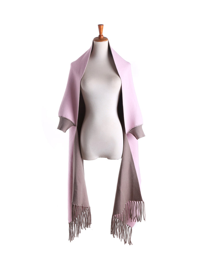 Damen Zweifarbiger Wendeponcho mit Kurzarmöffnungen, Fransen und Wollmix – Célinea