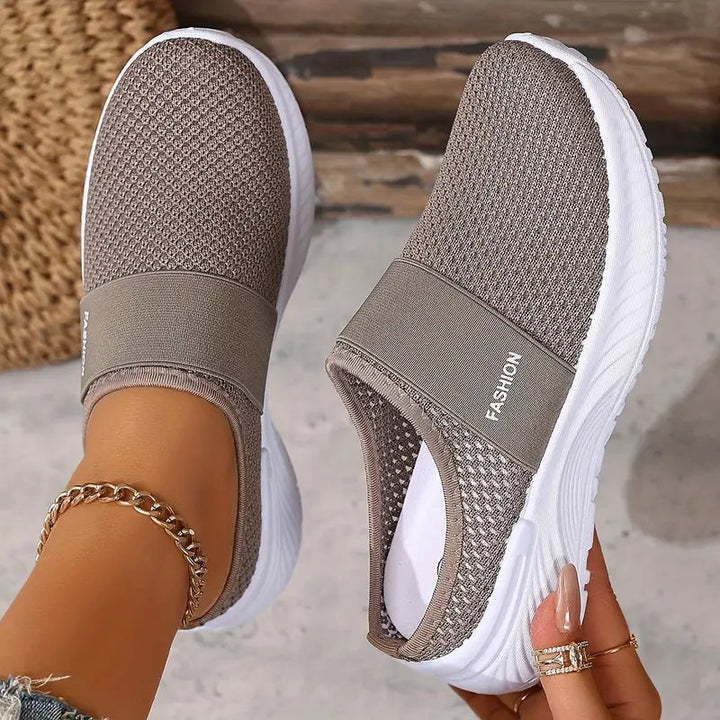 Echoarchiv | Orthopädische Slip on Damenschuhe mit Klettverschluss