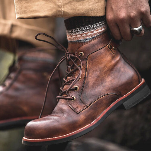 Echoarchiv – Orthopädische Stiefel für Herren