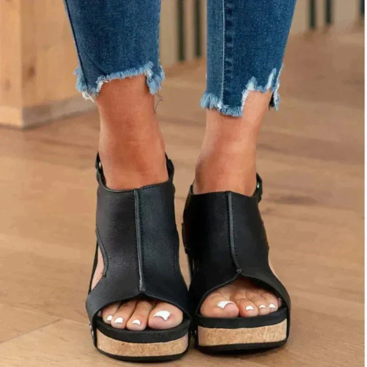 Orthopädische sandalen für zusätzlichen Halt