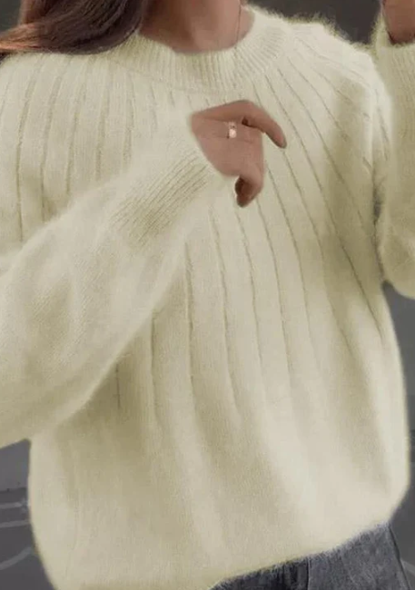 Echoarchiv | Flauschiger Strickpullover