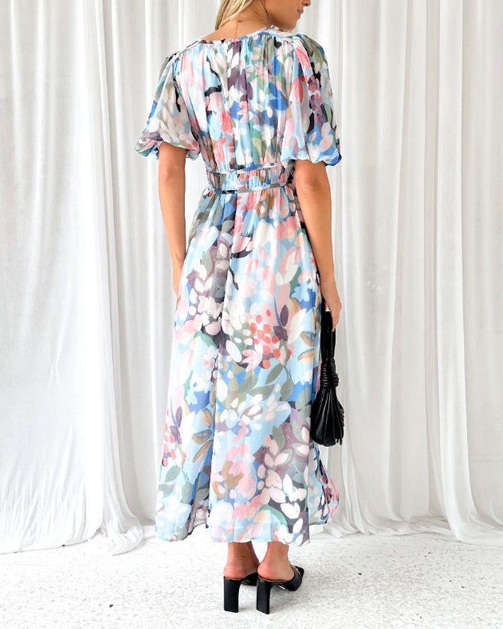Echoarchiv | Elegantes Kleid mit Blumendruck und V-Ausschnitt