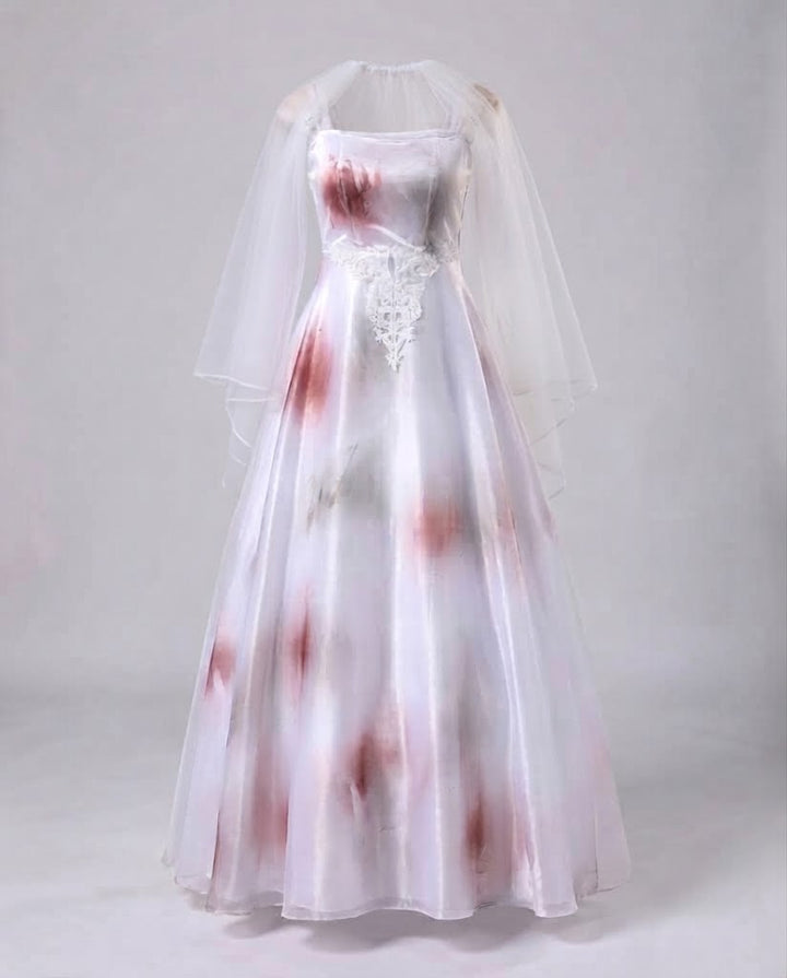 Damen Gruseliges Hochzeitskleid mit Spitzen-Details Echo Archiv