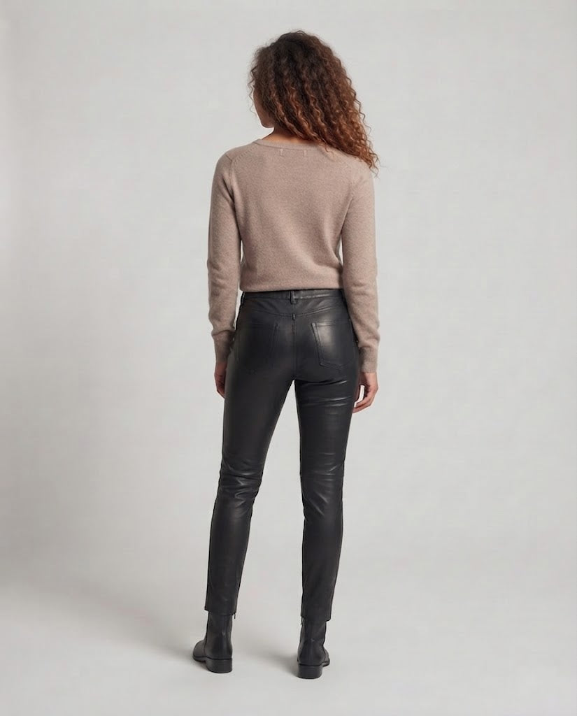 Damen Feiner Rundhalspullover aus Kaschmir‑Mix mit leichtem Stretch und feinem Rippbündchen Echoarchiv