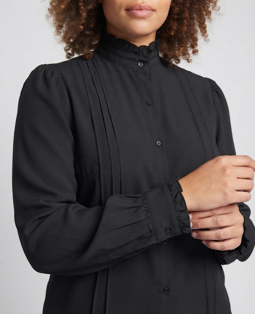 Damen elegante Rüschenshirt mit Stehkragen Echo Archiv
