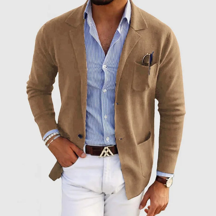 Echoarchiv | Eleganter Herrenblazer mit Revers und Knöpfen