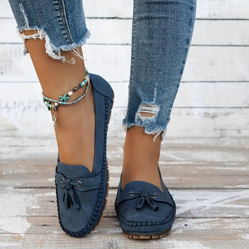 Echoarchiv | Klassische Wildleder Slipper mit Quastendetail für Damen