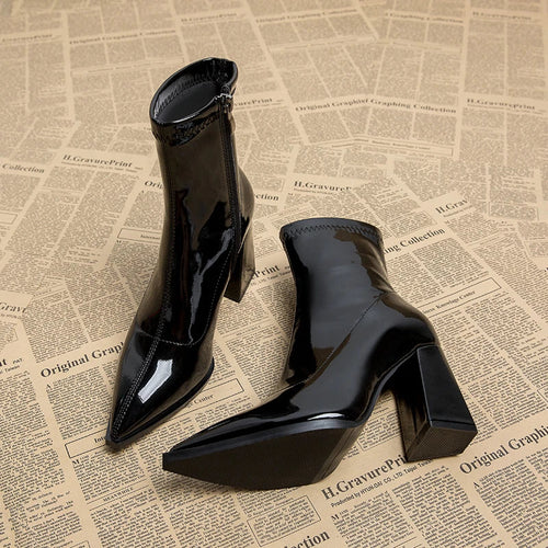 Echoarchiv | Damen-Stiefeletten mit hohem Absatz