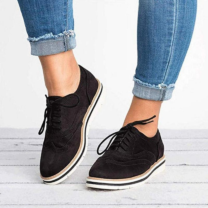 Stilvolle schuhe mit Schnürsenkeln
