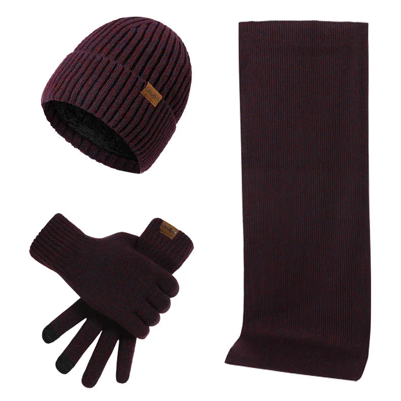 Echoarchiv - Lässiges Winterset mit Mütze, Schal und Handschuhen für Männer