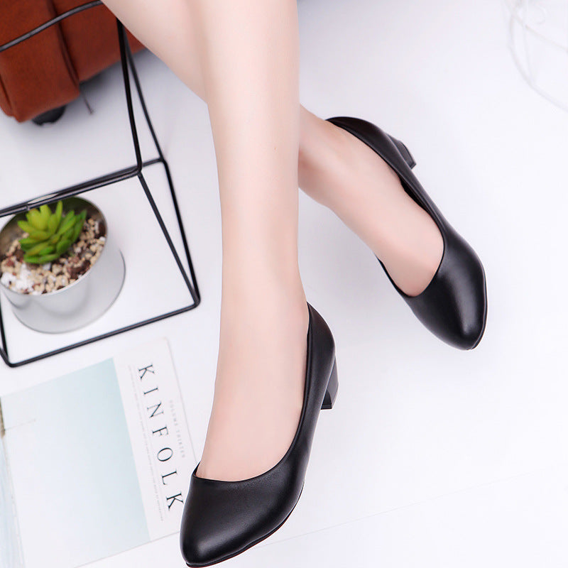 Damen nan klassische Business-Pumps mit niedrigem Blockabsatz und gepolstertem Komfortfußbett Echo Archiv
