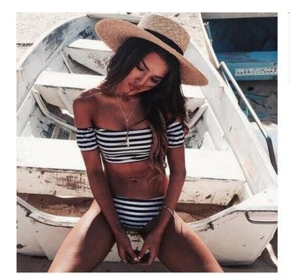 Damen Off-Shoulder Bikini-Set mit maritimem Streifenmuster Echo Archiv