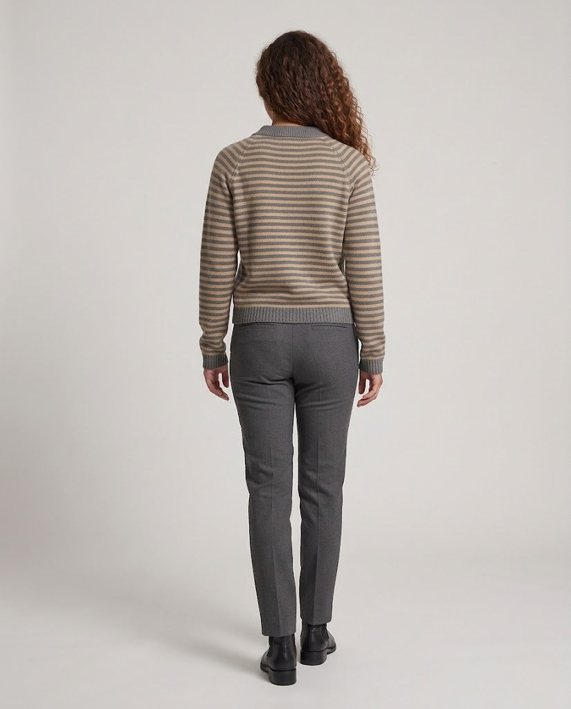 Damen Gestreifter Feinstrickpullover mit V-Ausschnitt, Knopfleiste und Cropped‑Silhouette Echo Archiv