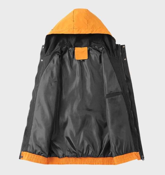 Warme, leichte Jacke mit Taschen, Kapuze und Kordelzug – Taviero