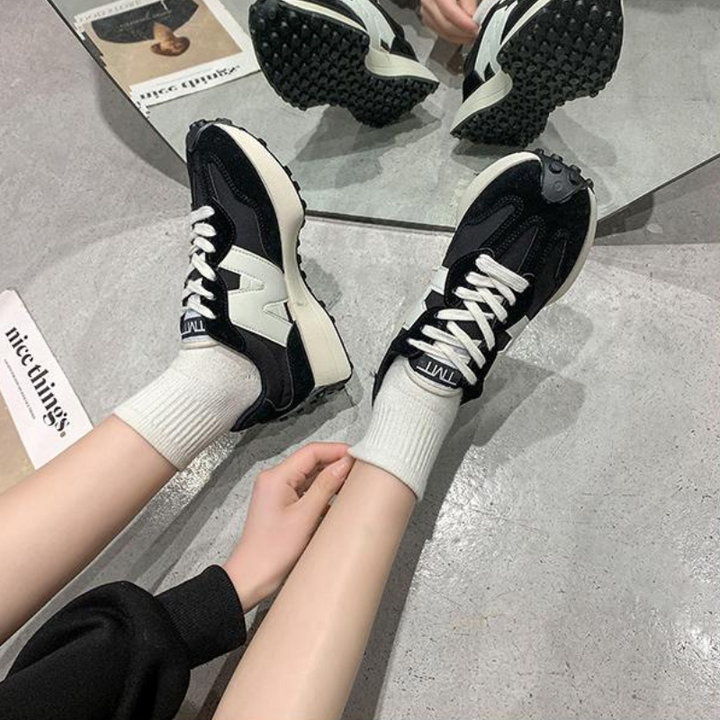 Echoarchiv | Schicke Sportschuhe für Damen