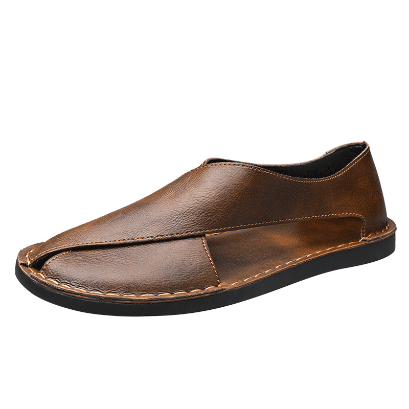 Sandalen aus echtem Leder für den Strand Echoarchiv