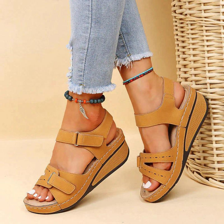 Echoarchiv | Orthopädische Sandalen | Bequeme und stützende Damensandalen