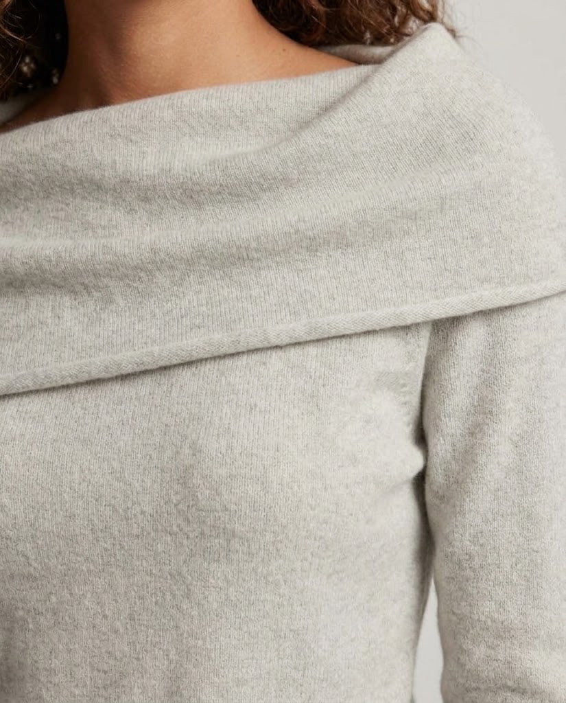 Damen Feinstrick-Pullover mit überschnittener Carmen-Kragenpartie und taillierter Passform Echo Archiv