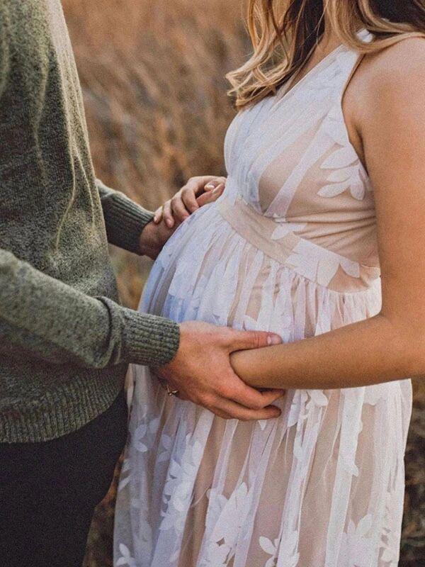 Echoarchiv-Fashion Fotoshooting-Kleider, Bohemian-Stil, Babyparty, Spitze, Tüll, V-Ausschnitt, Umstandsmode, Weiß, Maxi