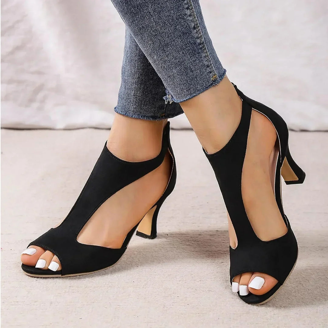 Echoarchiv | High-Heel-Schuhe für Frauen