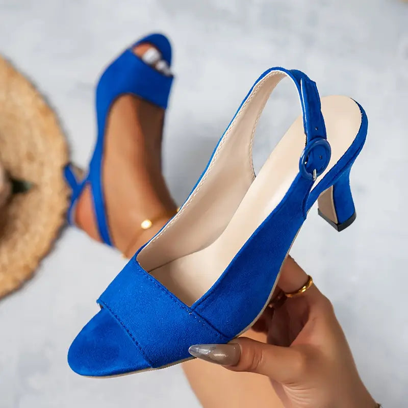 Offene Slingback-Absätze mit verstellbarem Schnallenriemen Echoarchiv Echoarchiv