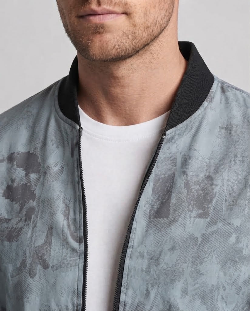 Herrenmode Bomberjacke mit grafischen Details Echo Archiv