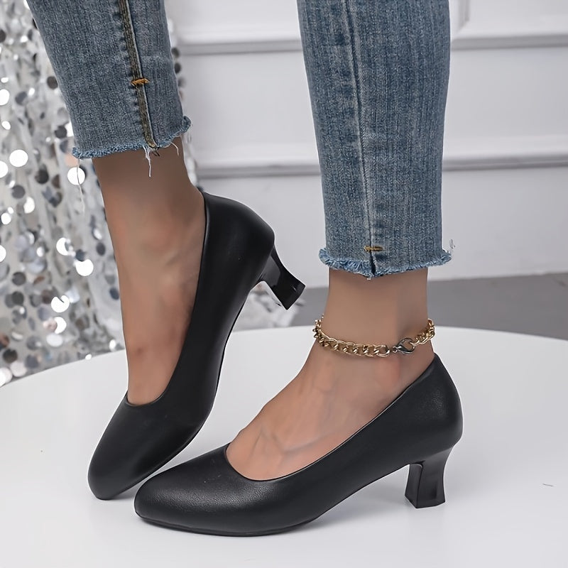 Echoarchiv | Stilvolle Damen Pumps mit Spitzem Zeh und Blockabsatz