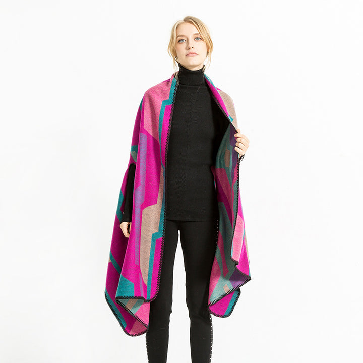 Damen Geometrischer Jacquard‑Überwurf im Ruana‑Stil mit Kapuze Echo Archiv