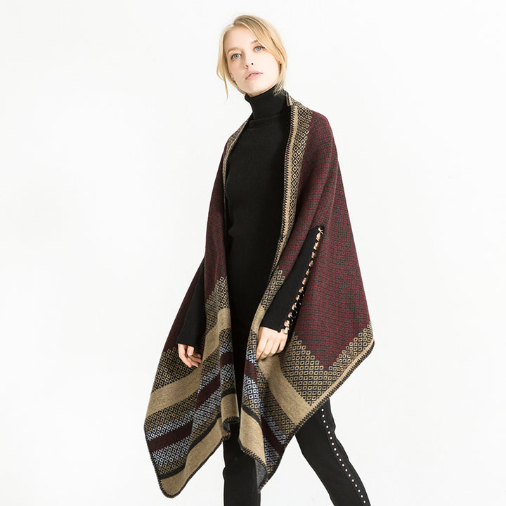 Damen Weicher Jacquard‑Ruana‑Überwurf mit Ethno‑Bordüre und offenem Oversize‑Fall Echo Archiv