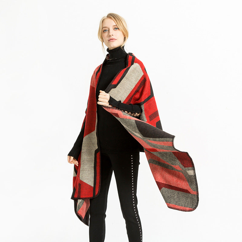Damen Geometrischer Jacquard‑Überwurf im Ruana‑Stil mit Kapuze Echo Archiv