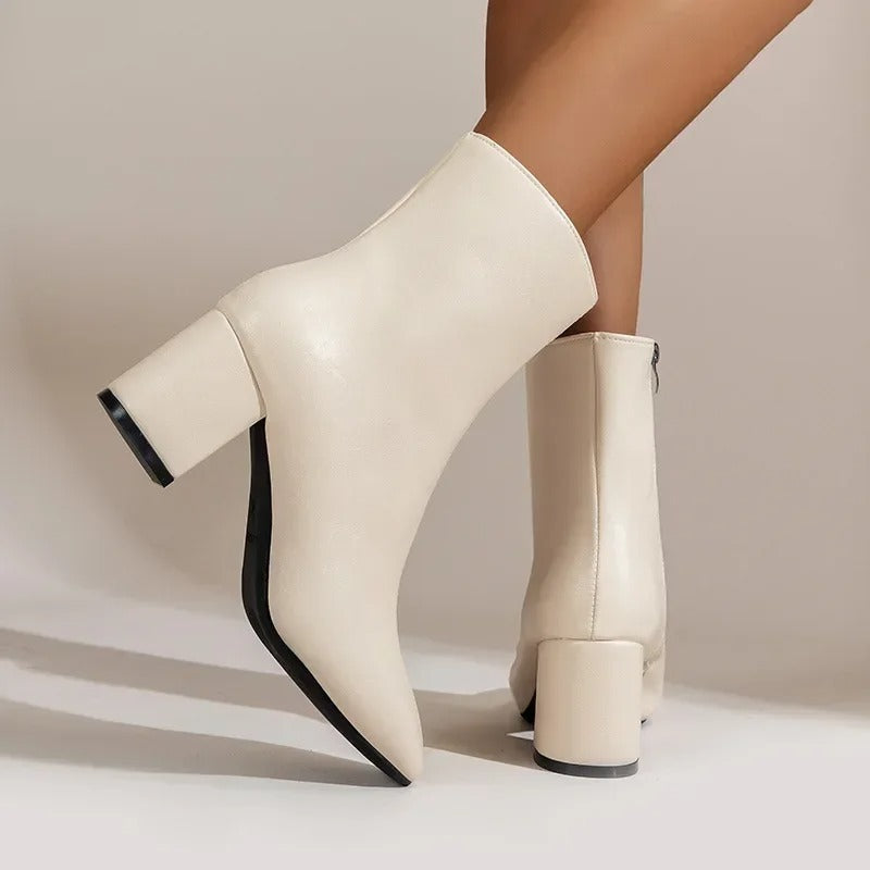 Echoarchiv | Elegante und Vielseitige Stiefeletten