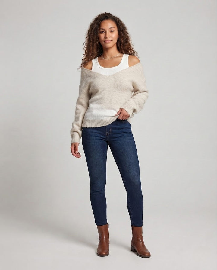 Damen Oversize Strickpullover mit Ein‑Schulter‑Layering und flauschiger Mohairoptik Echo Archiv