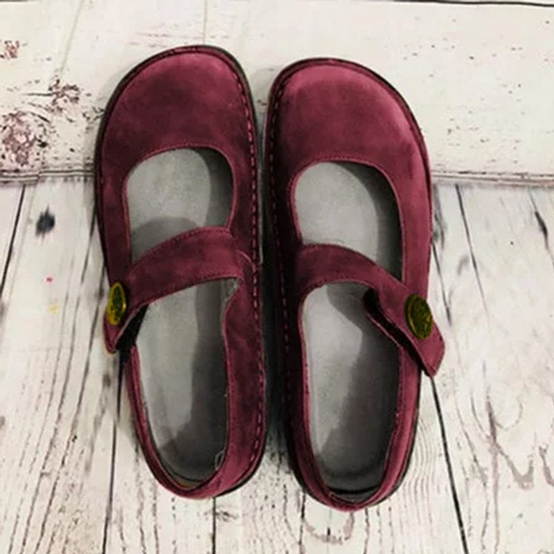 Echoarchiv | Elegante Damenschuhe mit Dekorationen