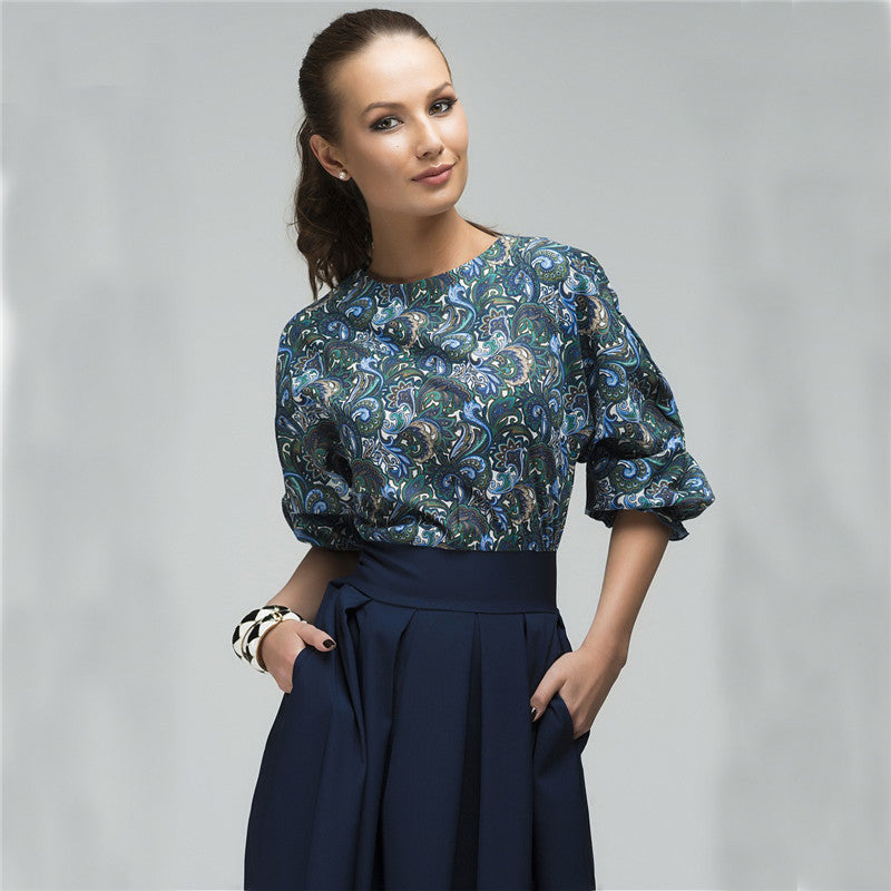 Damen Midikleid mit tailliertem Oberteil aus Jacquard und weitem Faltenrock Echo Archiv