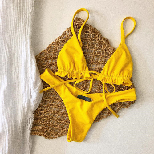 Damen Chic Triangel-Bikini mit verspielten Rüschendetails Echo Archiv