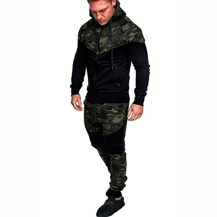 Herren Trainingspullover mit hohem Kragen und modischem Camouflage-Design Echoarchiv