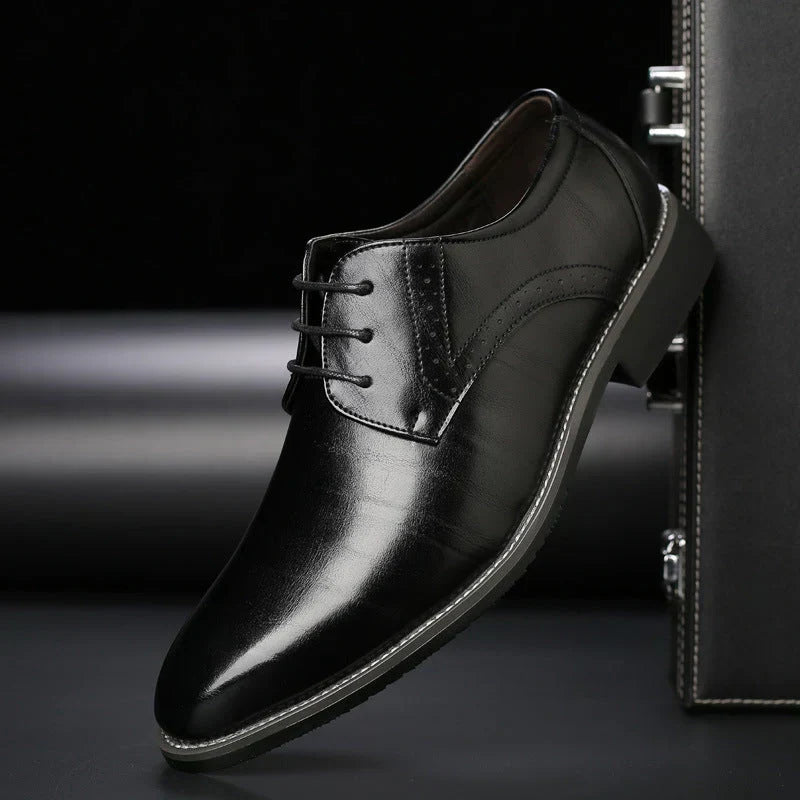 Echoarchiv | Schuhe Anzugschuhe Aus Leder Klassische Passform Brogue Details Schnürung