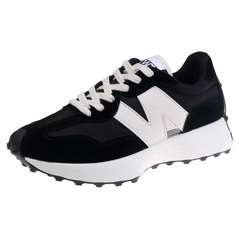 Echoarchiv | Schicke Sportschuhe für Damen