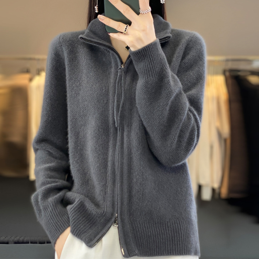 Echoarchiv | Strickjacke mit elegantem Design und Reißverschluss