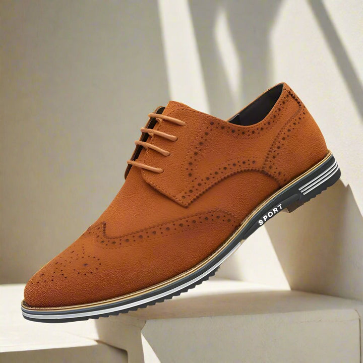 Echoarchiv | Gepflegte Herrenschuhe mit Schnürsenkeln