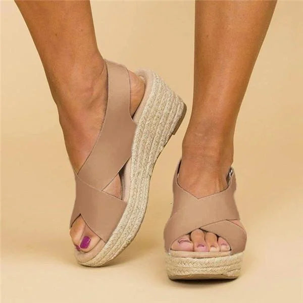 Echoarchiv | Elegante und Orthopädische Sandalen
