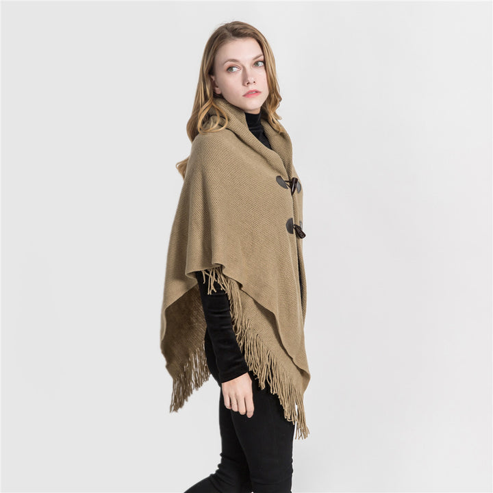 Damen Strick-Ruana-Poncho mit Schalkragen, Knebelverschlüssen und Fransensaum – Veloura