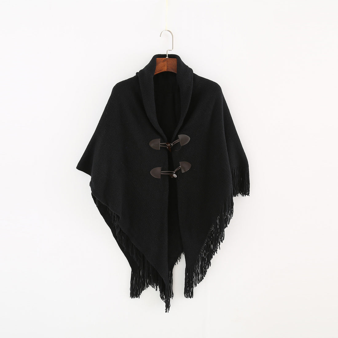 Damen Strick-Ruana-Poncho mit Schalkragen, Knebelverschlüssen und Fransensaum – Veloura